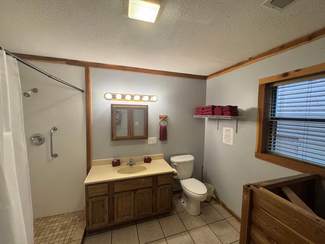 Main bathroom