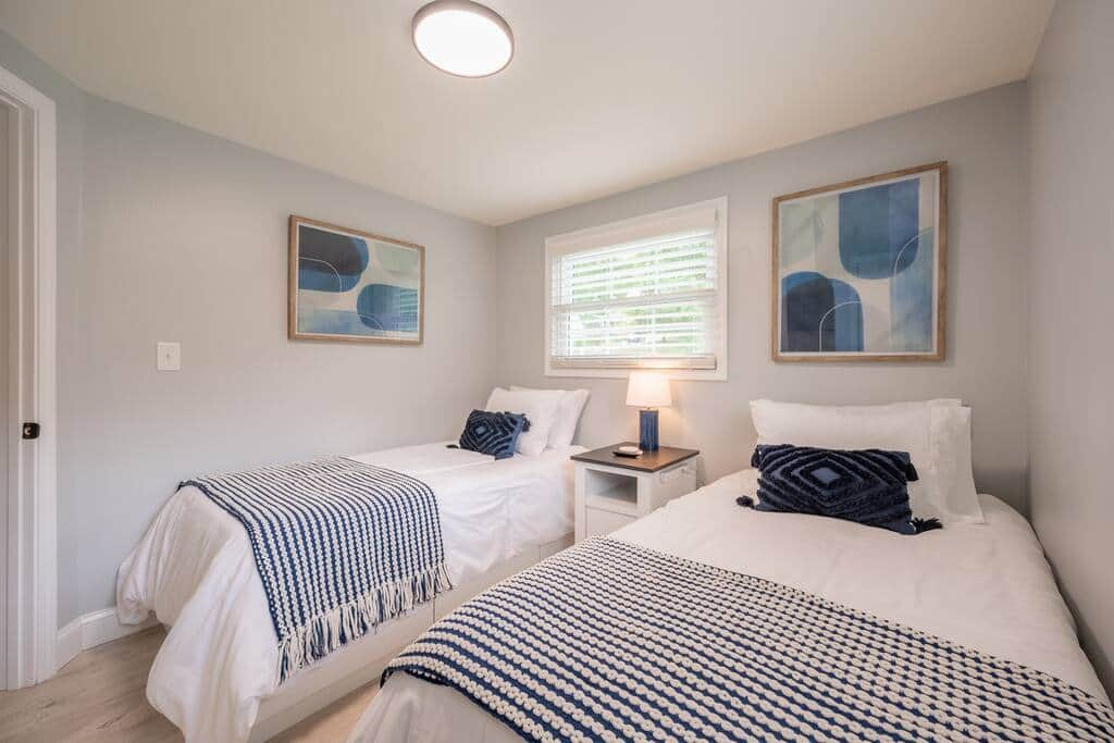 Twin Bedroom