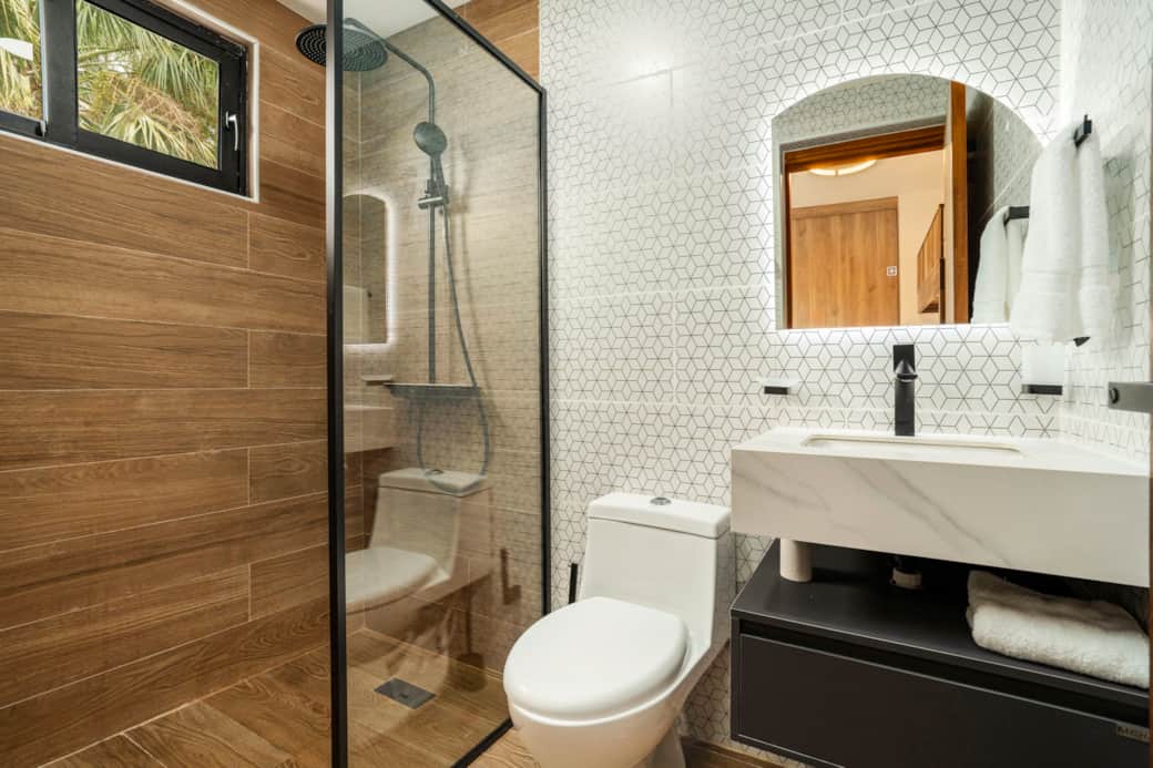 Cabarete encuentro beach friends family bathroom