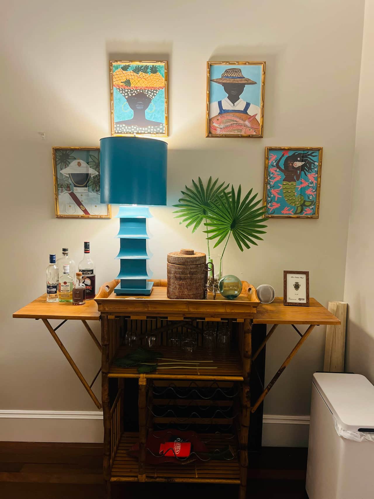 Mix your favorite vacation drinks at our dedicated bar station, ready for entertaining