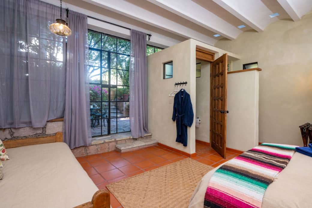 el Jardin Bedroom