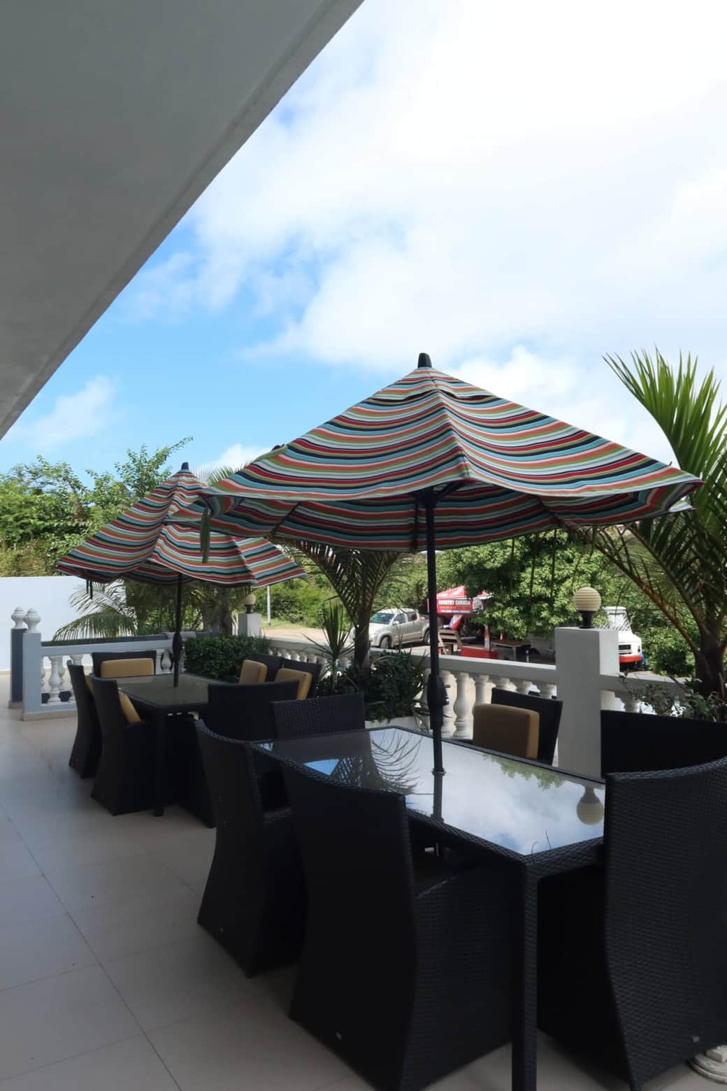 Pool deck - Outdoor Seating
