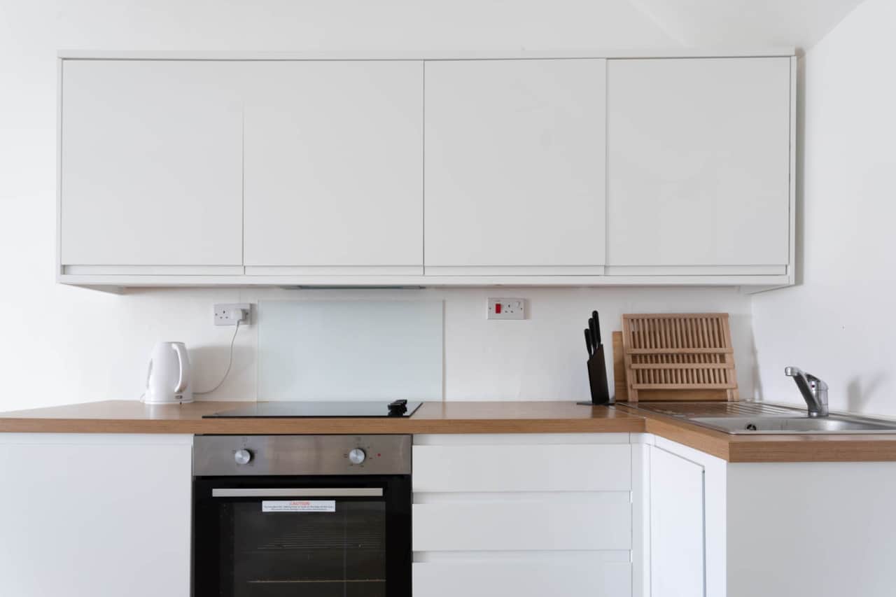 Fully equipped kitchen. 
