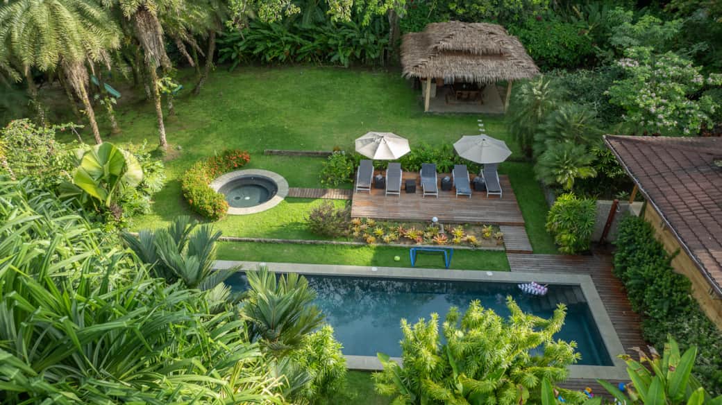 Large pool and plunge pool, solarium and BBQ Area Large pool and plunge pool, solarium and BBQ Area