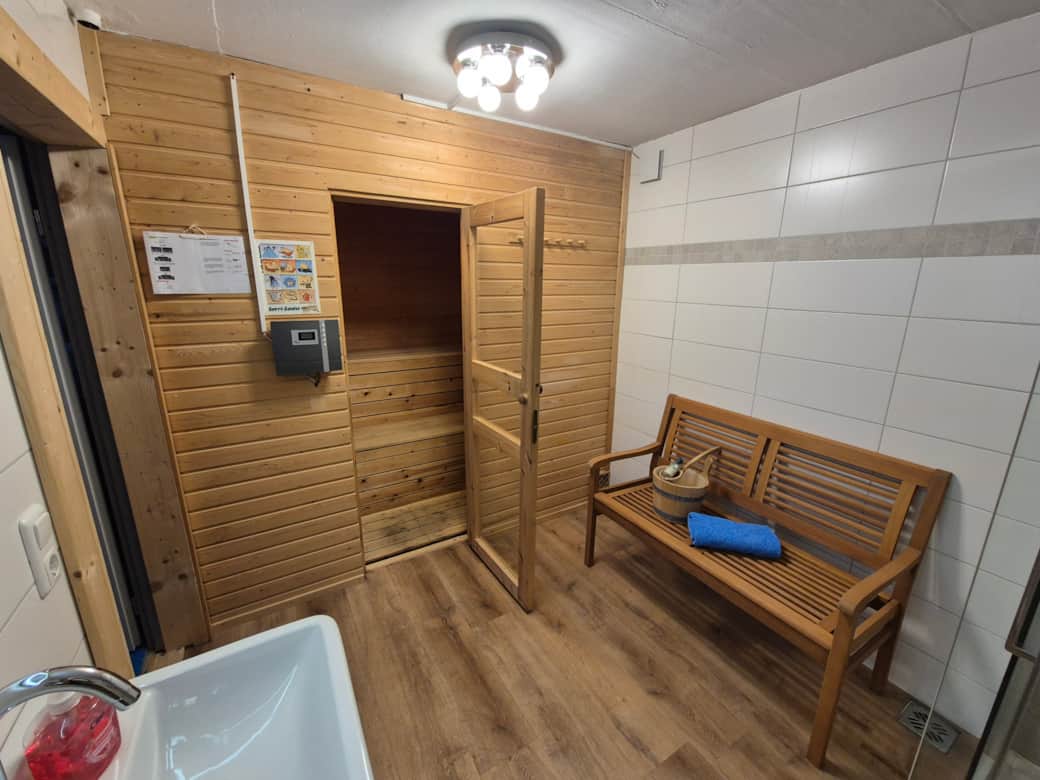 Badezimmer 2