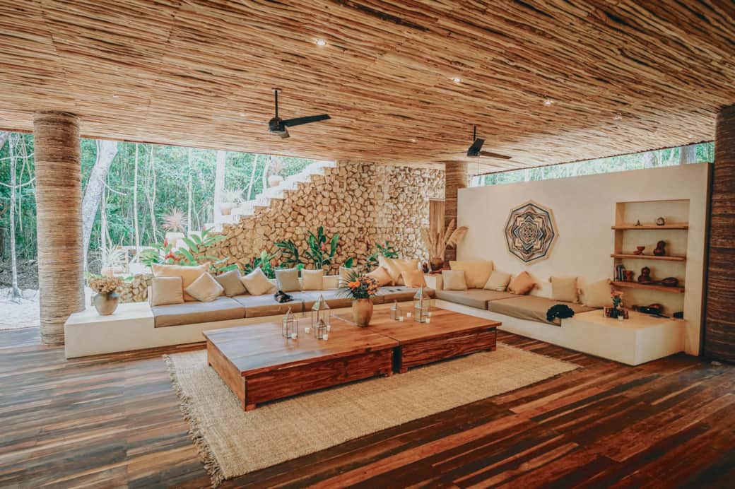 Welcome to the jungle living room