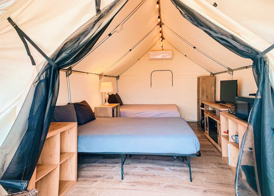 Sleeps 4 comfortably Sleeps 4 comfortably