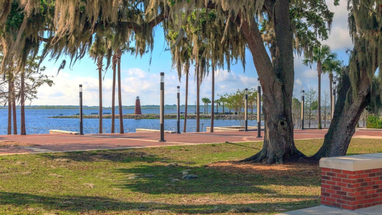 The nearby Kissimmee Lakefront Park