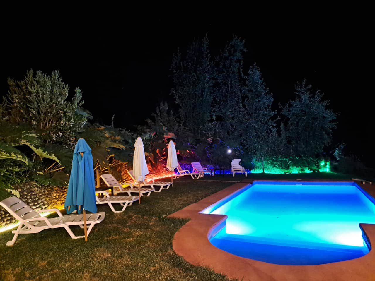 Piscina de noche