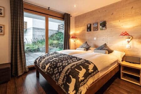 Ground floor bedroom with en-suite bathroom