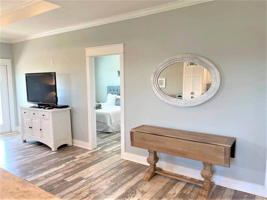 Entry to primary bedroom from living area