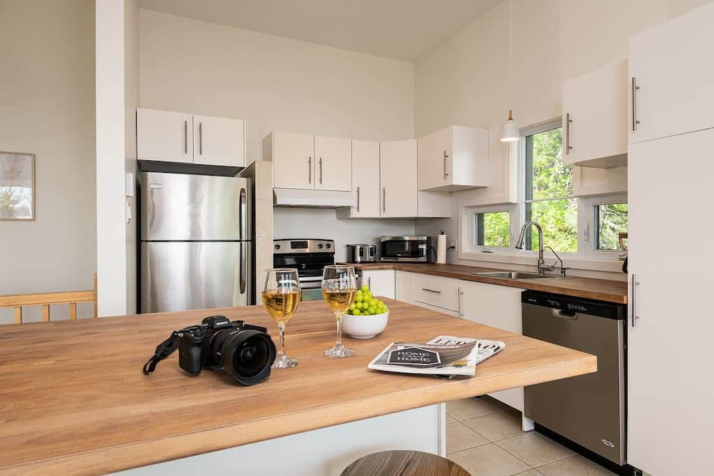 Kitchen, island Kitchen, island
