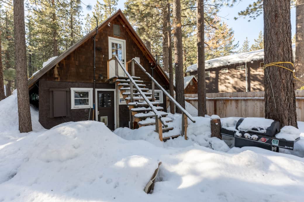 Cottage Outside front driveway