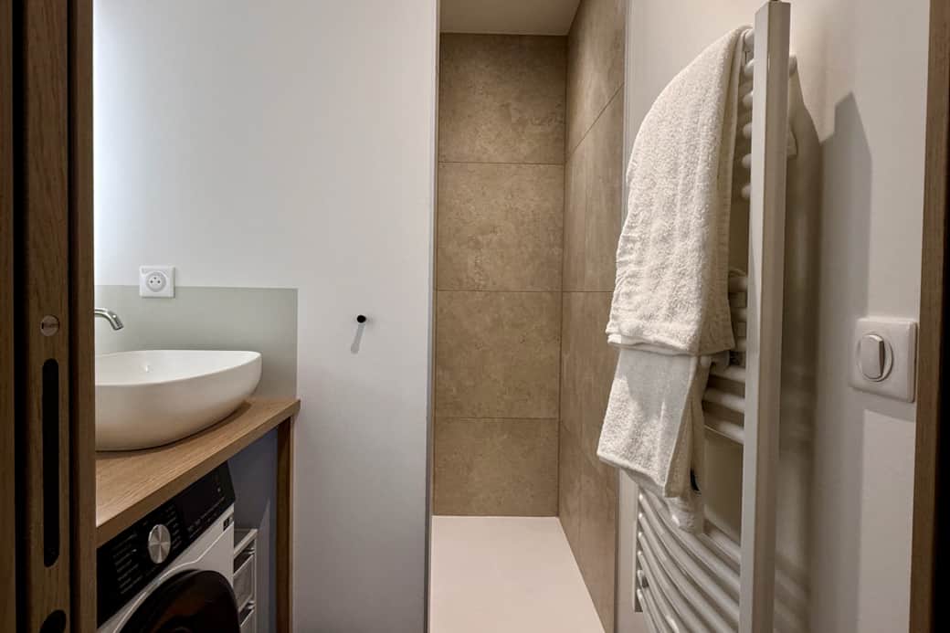 Salle de bain | Bathroom 2