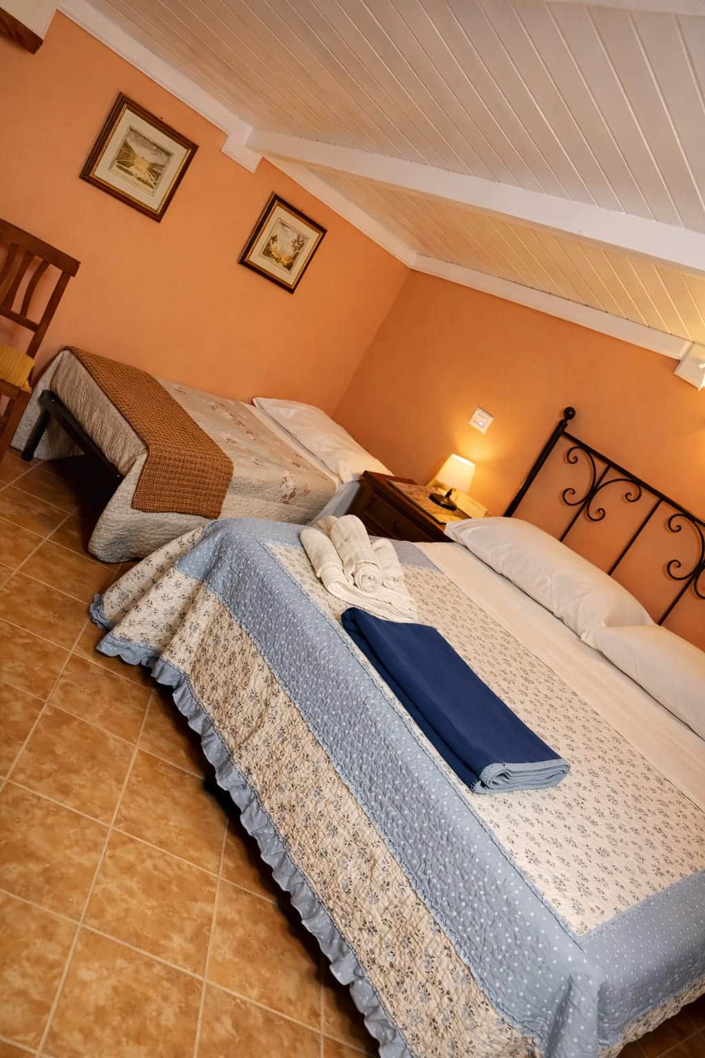 Letto matrimoniale- letto bambino