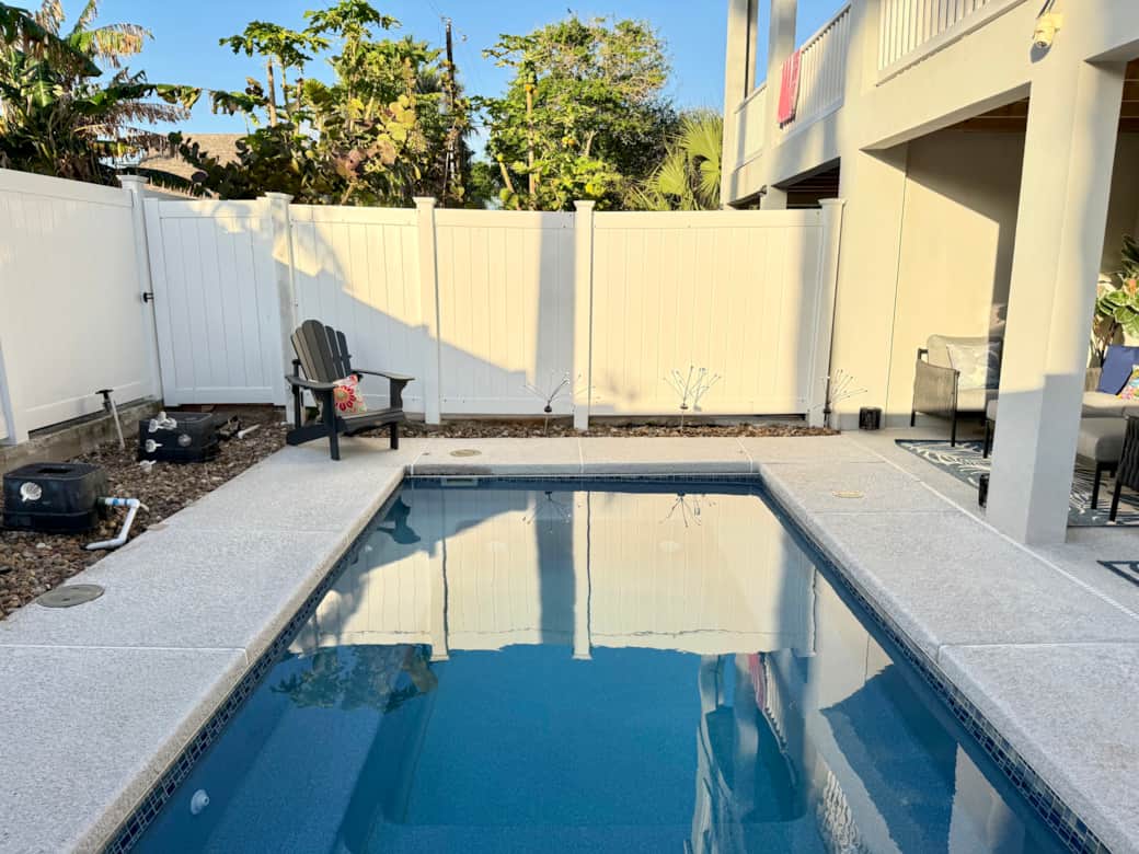 Private Pool! Private Pool!