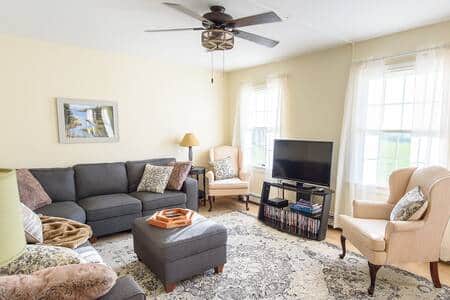 The large livingroom has seating for a minimum of 8 people.  Streaming services are also available.