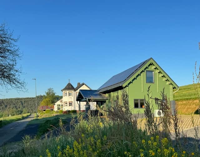 Wagenhausen eifel duitsland vakantiehuis groen zijkant