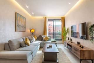 Stunning and Comfortable apartment — photo 2