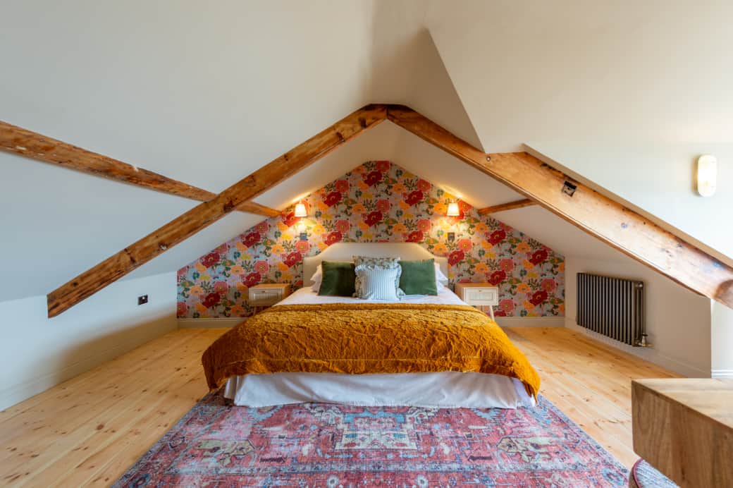 ink into a beautifully dressed, luxurious bed for a restful and indulgent night’s sleep.