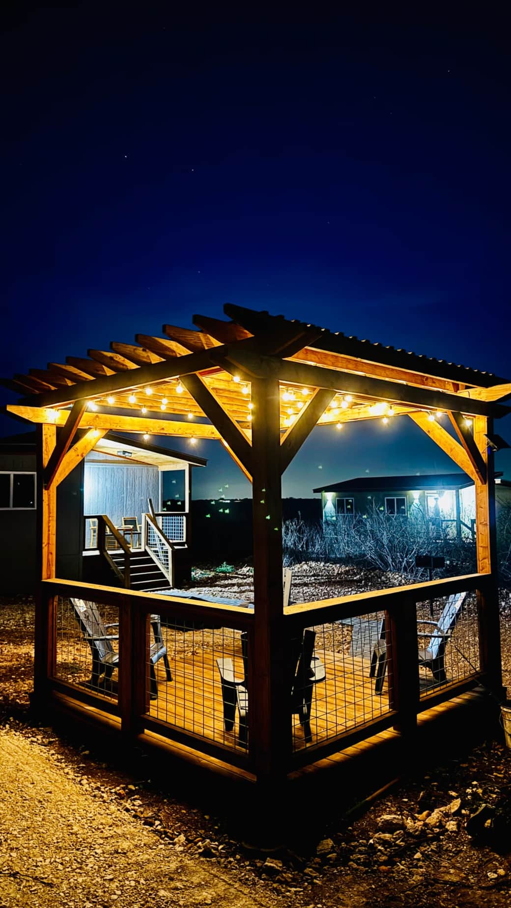 Private pergola, Fire pit, BBQ grill, picnic table, outdoor relaxing chairs, porch with table and chairs Private pergola, Fire pit, BBQ grill, picnic table, outdoor relaxing chairs, porch with table and chairs