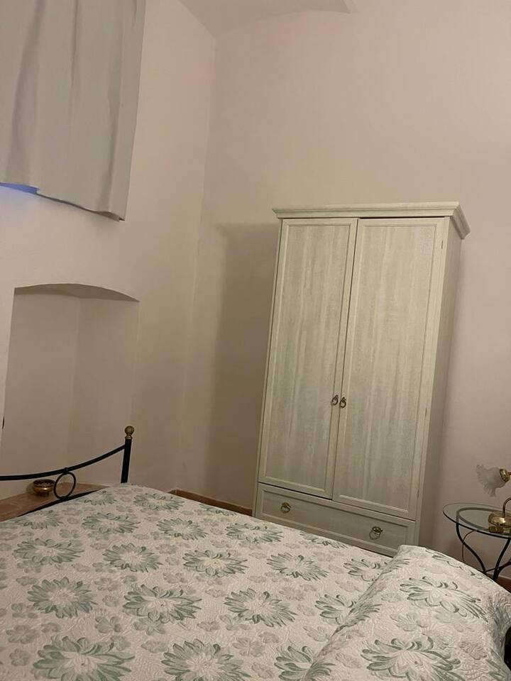 Camera matrimoniale con armadio