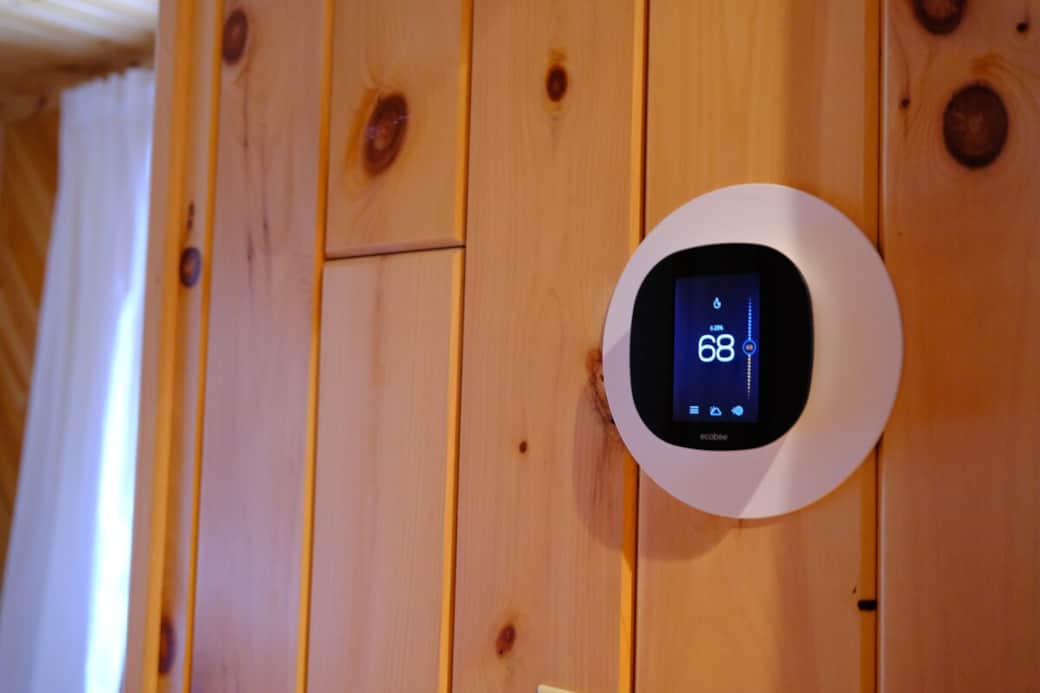 control temperature in the house with Ecobee thermostat control temperature in the house with Ecobee thermostat