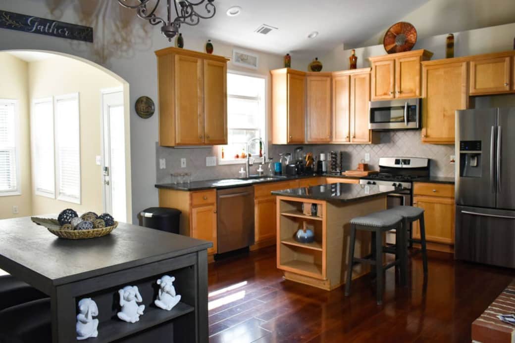 Spacious kitchen island to help you make that special meal or just to have an intimate breakfast.