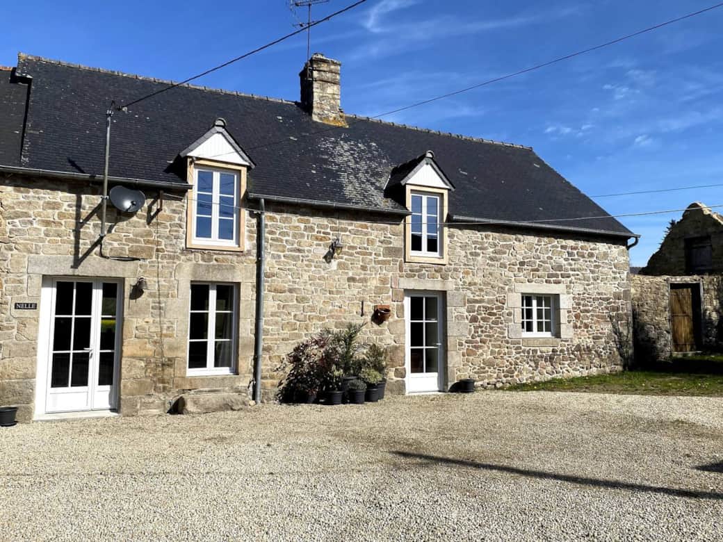 Nelle - 2 bedroom sleeps 4 