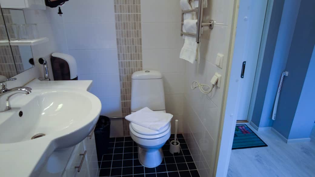 Bathroom 3