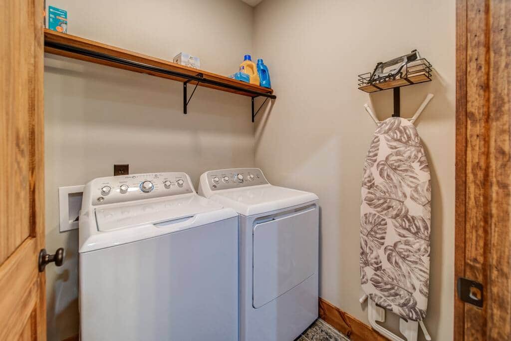 Main Laundry in Master Ensuite Main Laundry in Master Ensuite