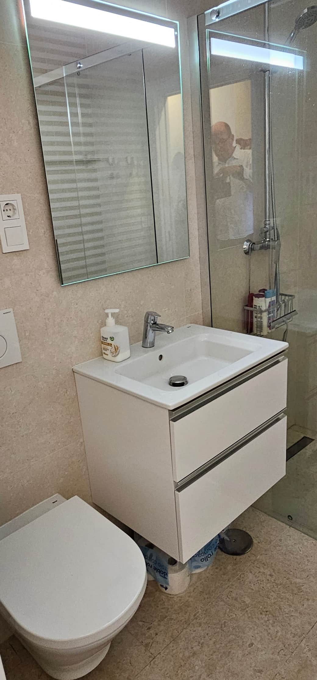 BAdkamer 1 beneden