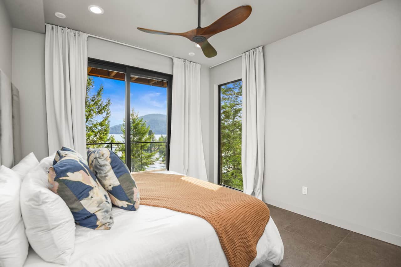 31-web-or-mls-Bedroom-2.jpg
