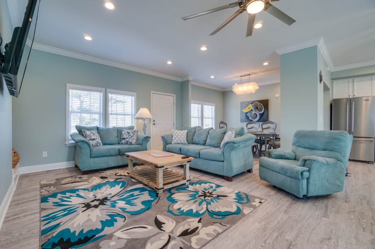 Open floor plan - Great room