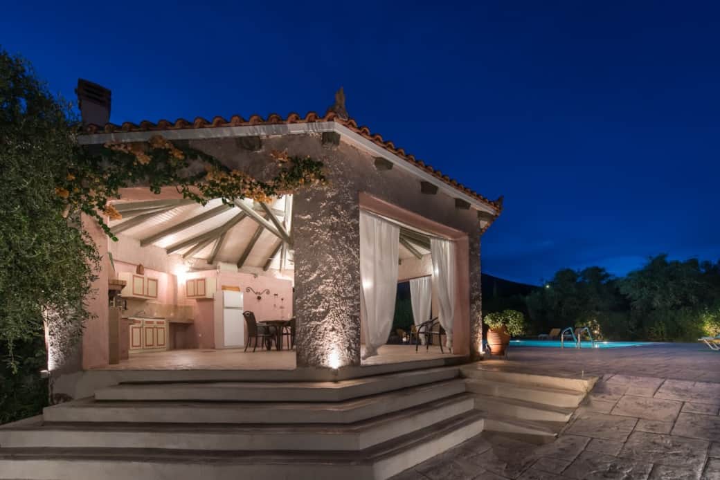 Kitchen and BBQ area