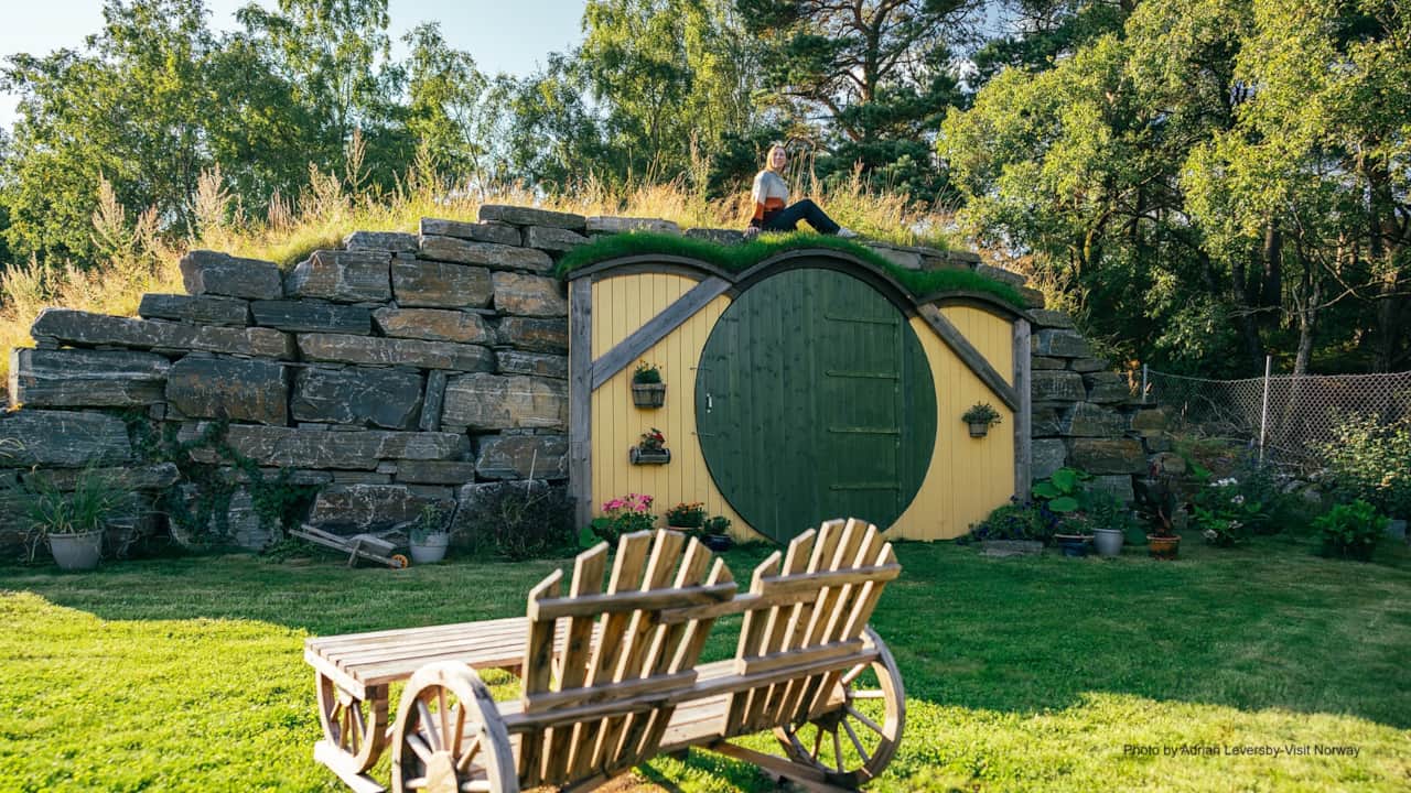 Hobbit Hole at Norglamp on Randøy island 