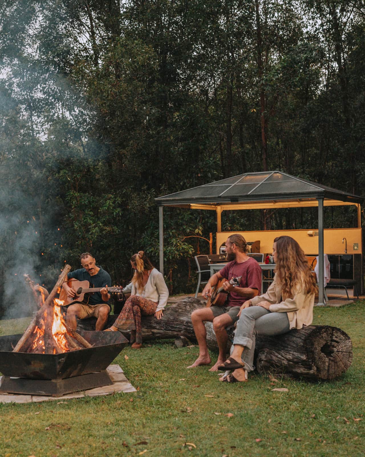 The perfect evening with friends around the outdoor fire pit.