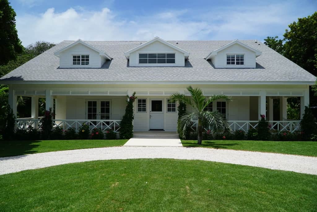 Circle Drive with Plenty of Parking - At Ease | Harbour Island