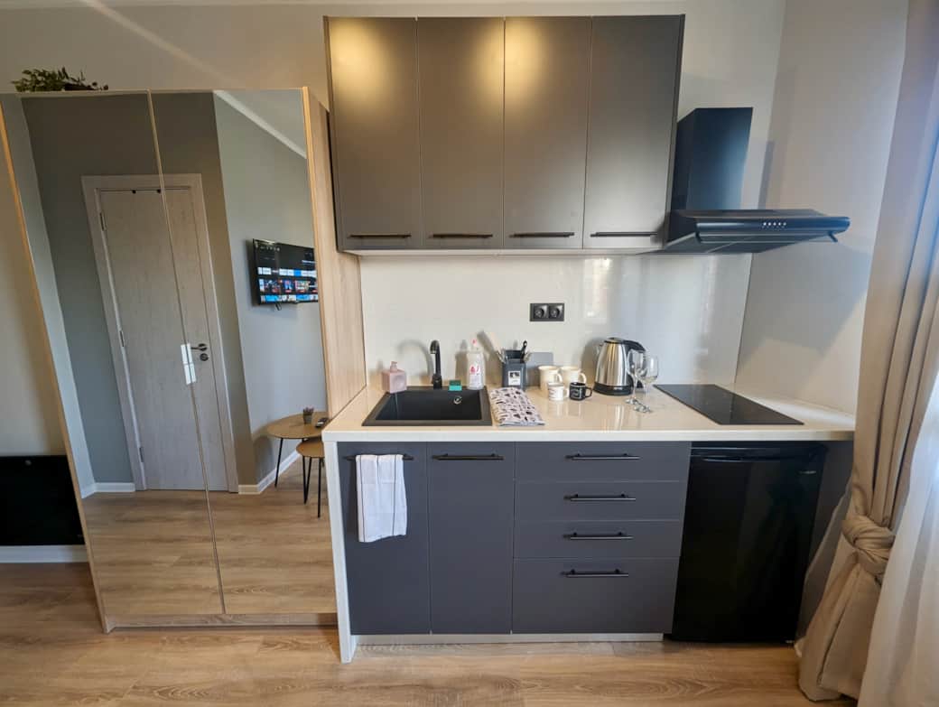 Private kitchen fully equipped.