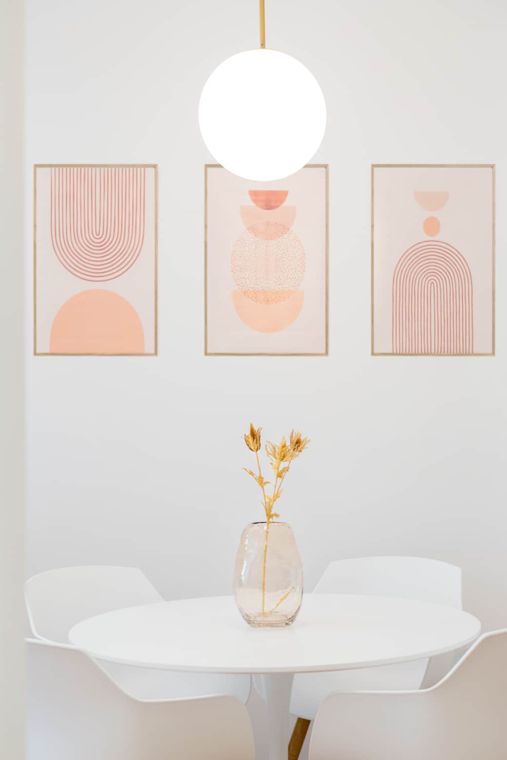 Dining Table details