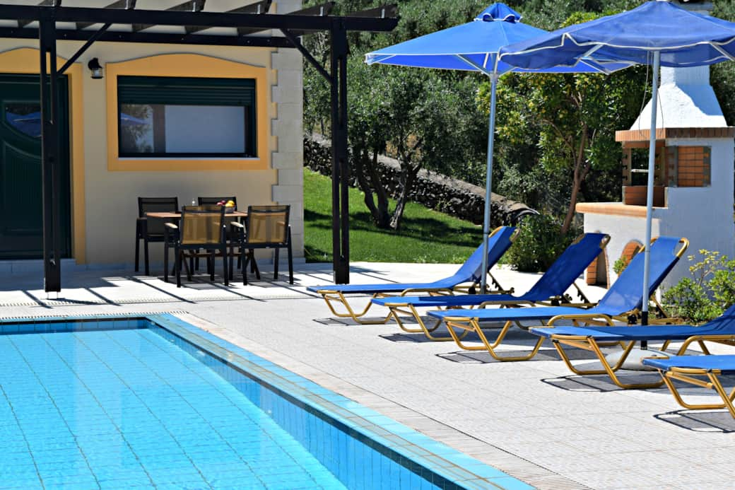 Villa Emmanouela with private pool & BBQ