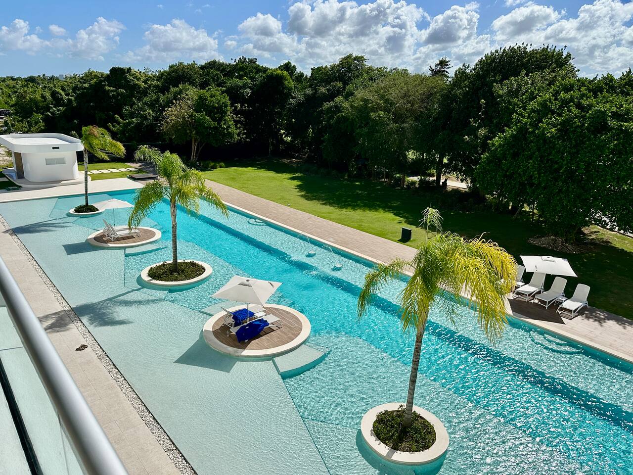 Condo Pool / Golf view @ Cana Rock Star 1 BR photo 2