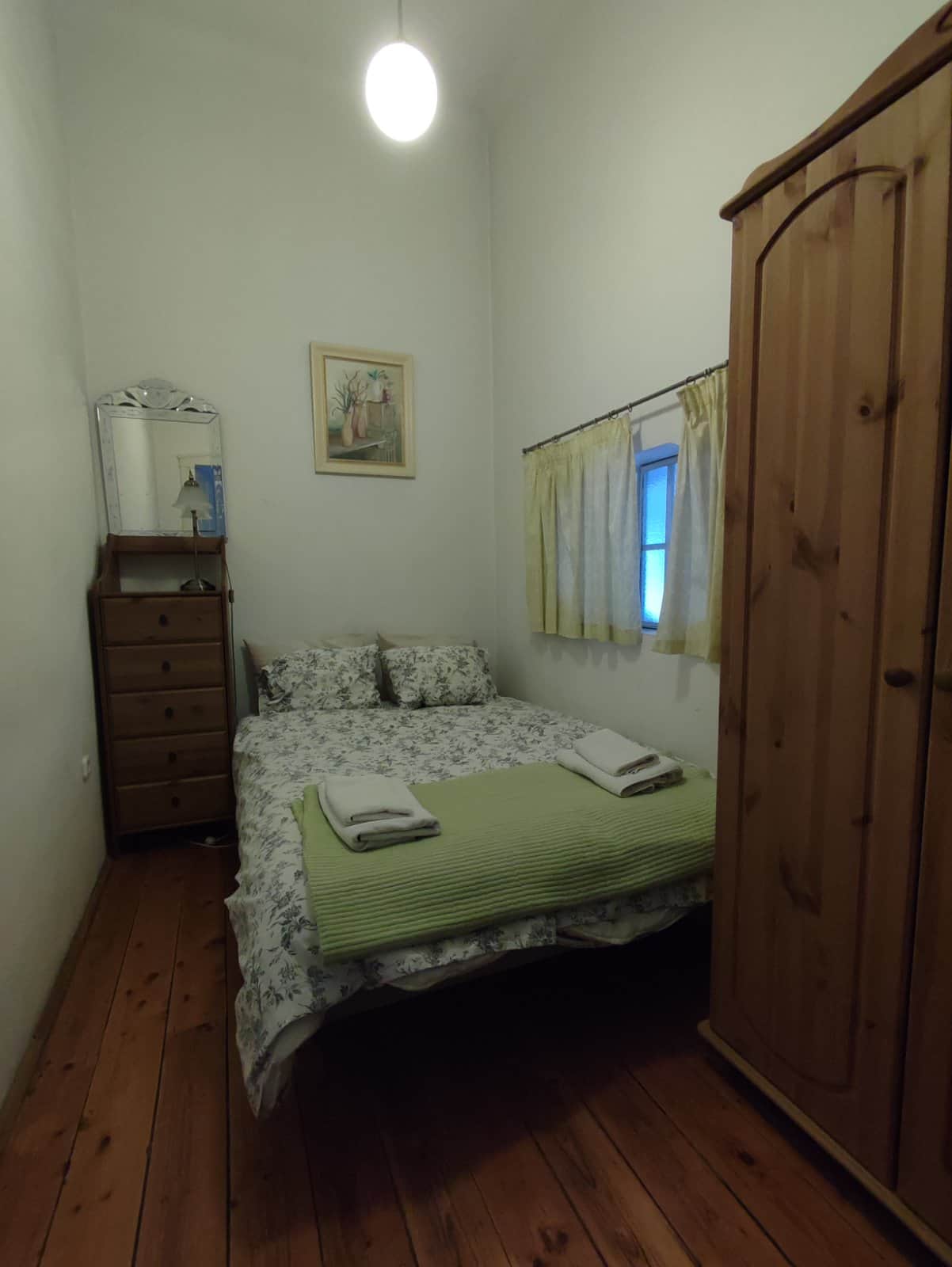 Bedroom2