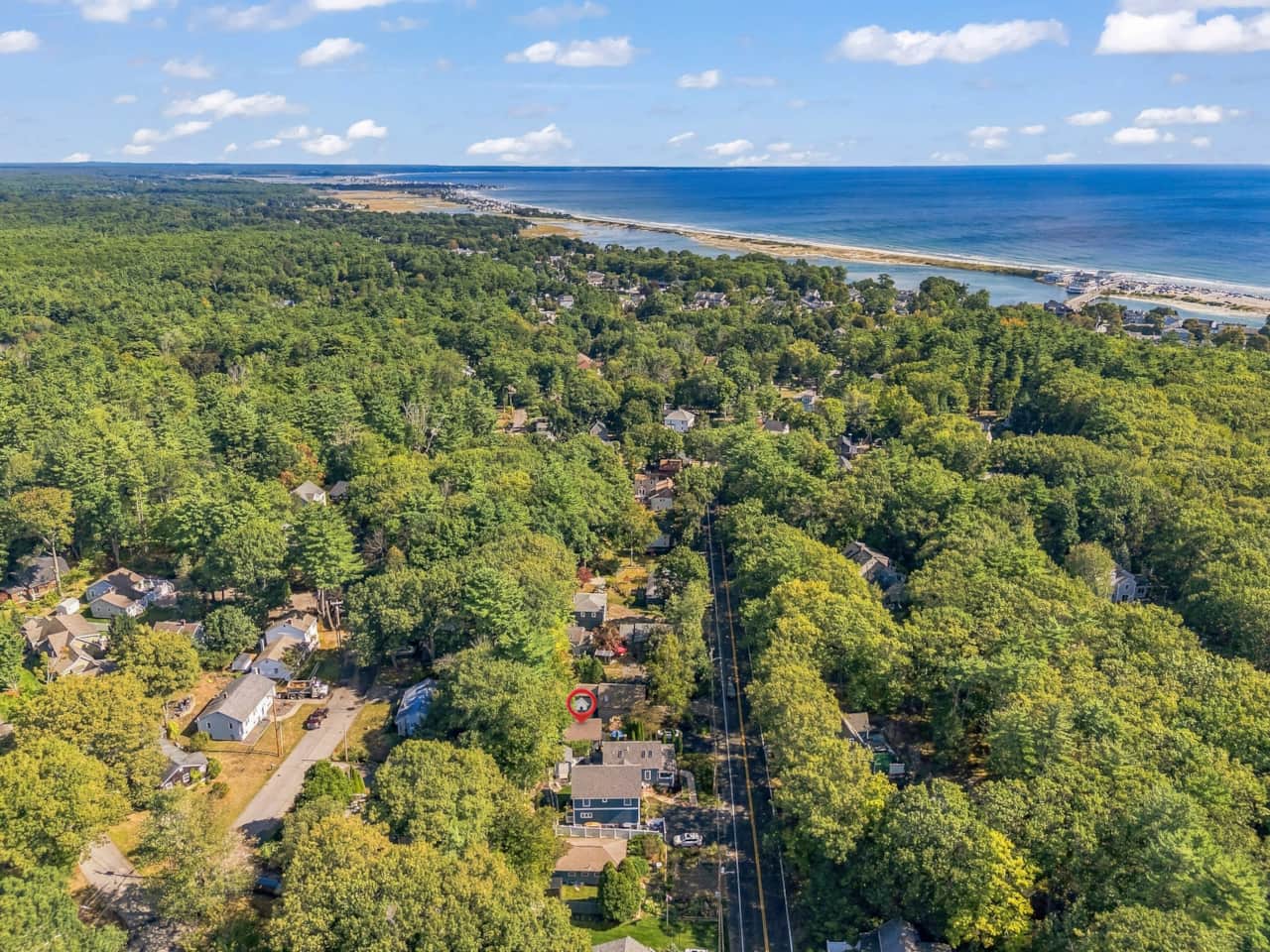 0.5 mile to Downtown and less than 1 mile to Ogunquit Beach!