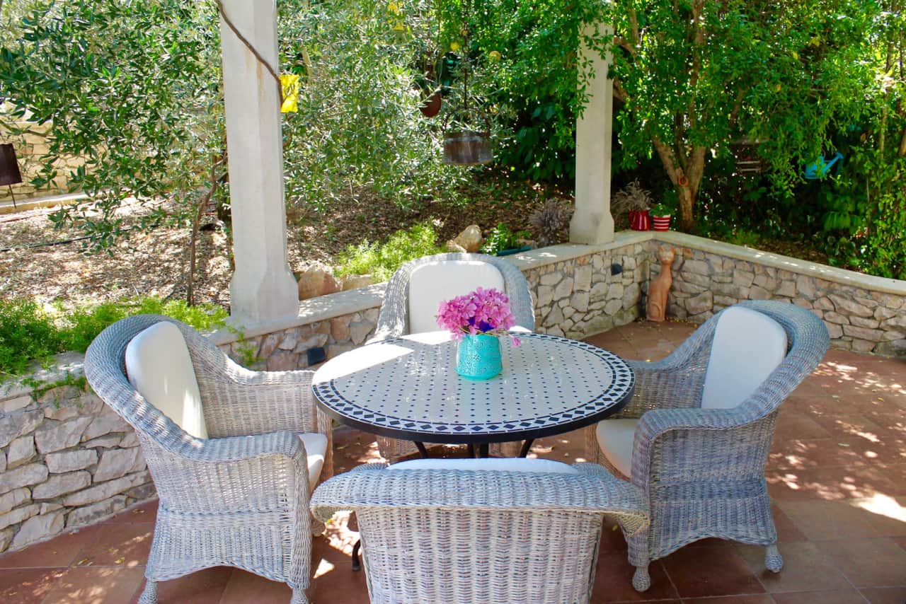 Lorena Guesthouse - Charme Holidays