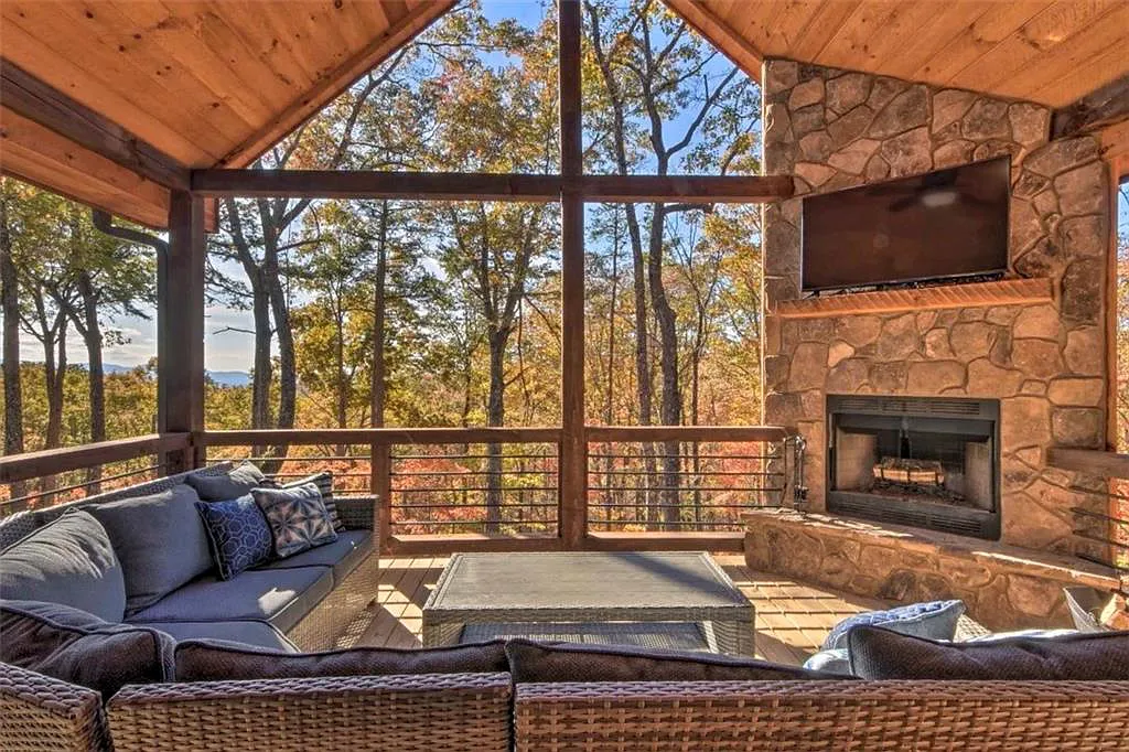 Private Mountain Cabin near Blue Ridge, GA | Elevated Escape