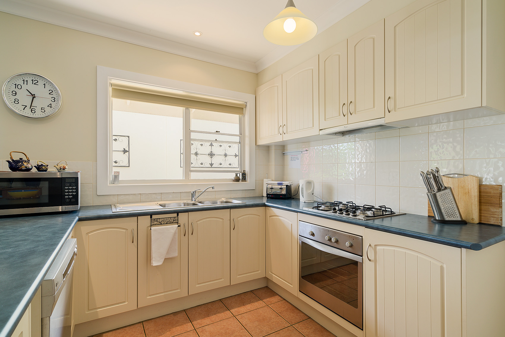 Brilliant and spacious kitchen great for entertaining