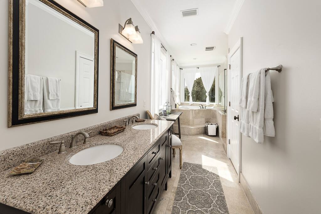 Master bathroom Full View