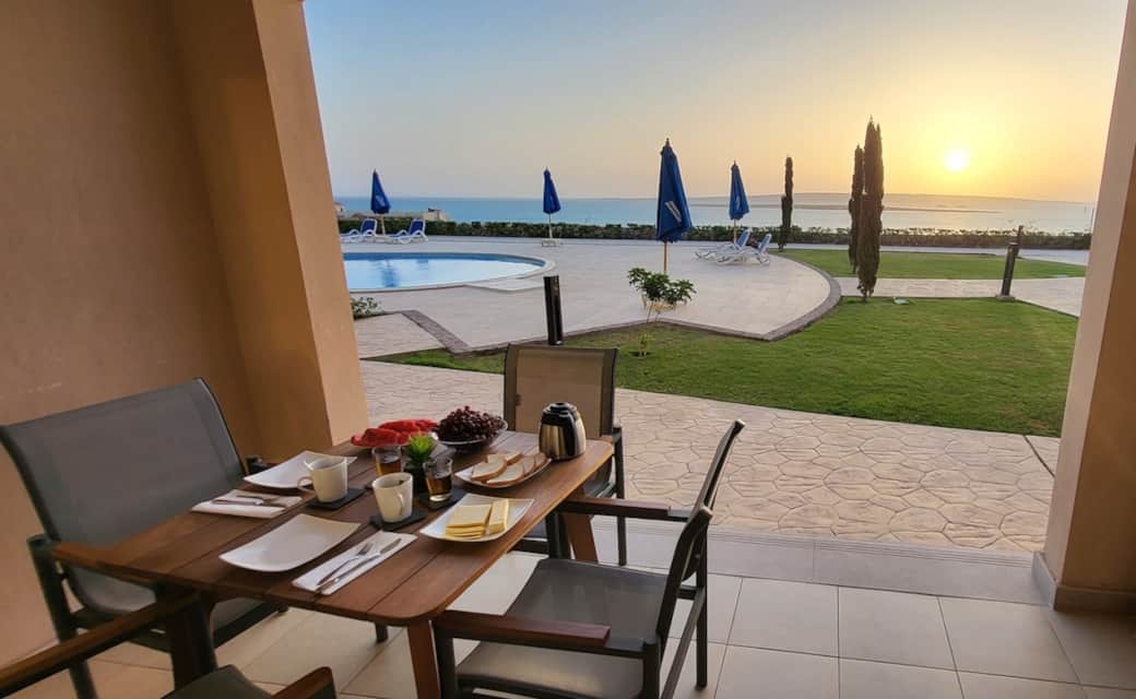 Sonnenaufgang, Frühstück nicht im Preis inbegriffen Sonnenaufgang, Frühstück nicht im Preis inbegriffen