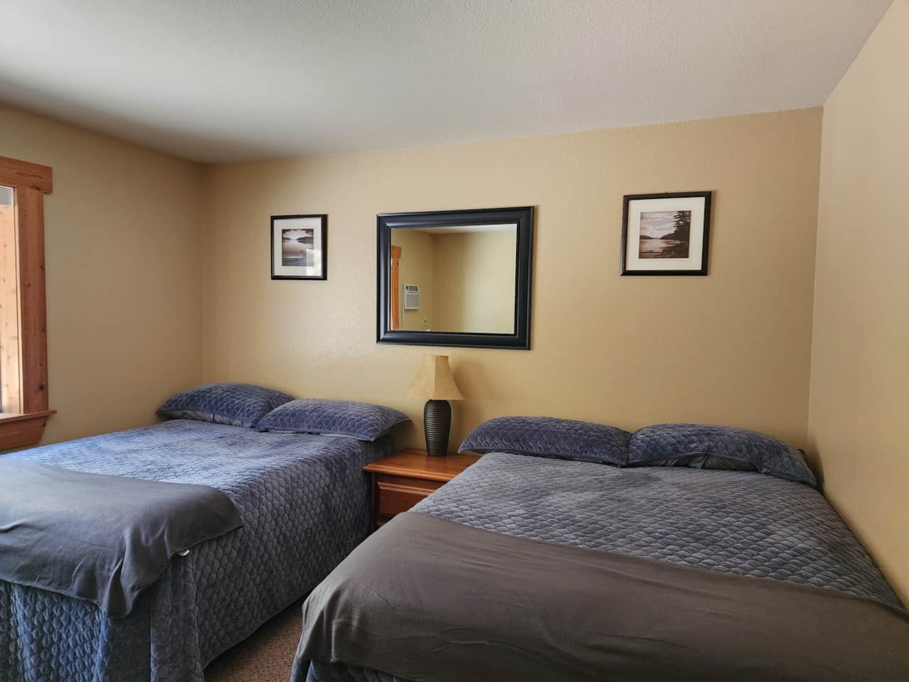 Room 7 Beds
